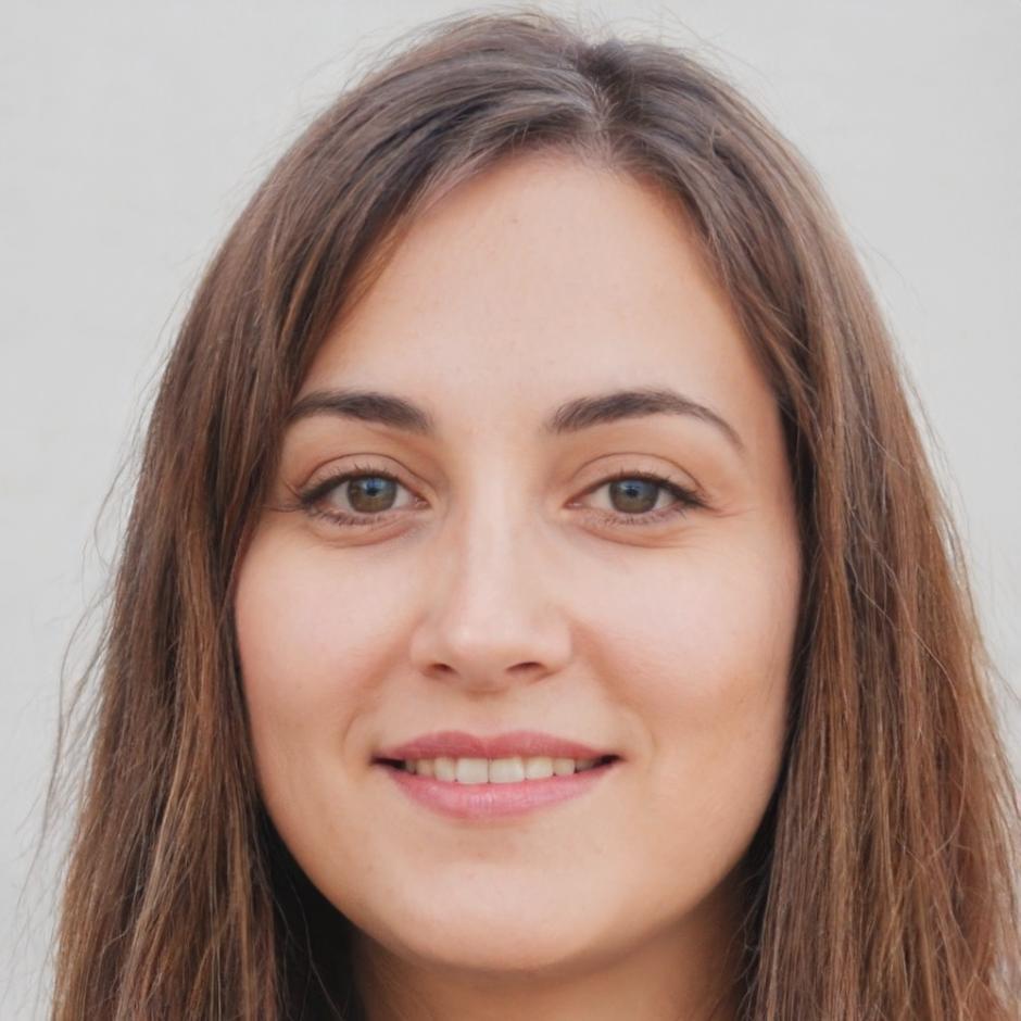 Vesna Takács, content outreach and relationship building specialist